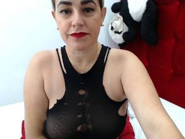 Apraides ekrānuzņēmumi EvaMartinelli