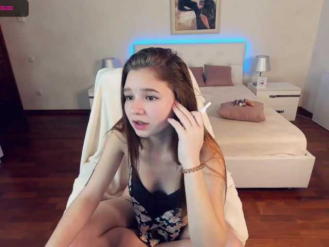 Apraides ekrānuzņēmumi EvaMoore