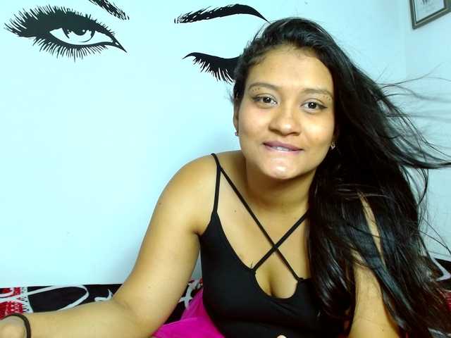 Fotogrāfijas EvanHot Doble penetracion #latina #hot #pussy # CAM2CAM #dirtytalk @come make me moan control my vibrations