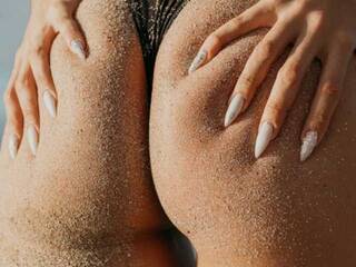 Erotiska video tērzēšana Evelynne---Lisa