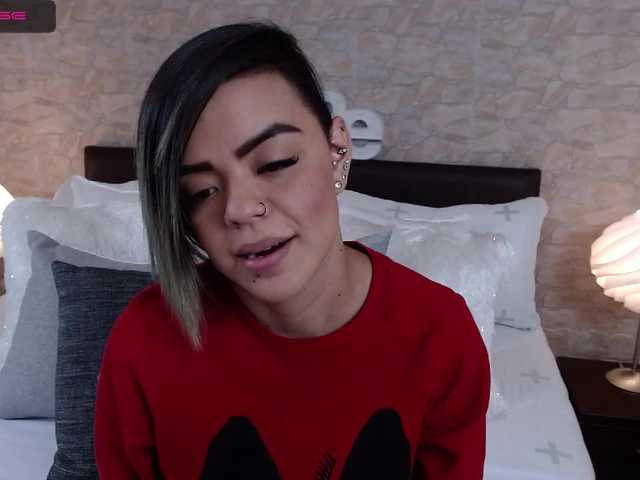 Apraides ekrānuzņēmumi EvelynOwens