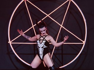 Erotiska video tērzēšana FemdomWitch