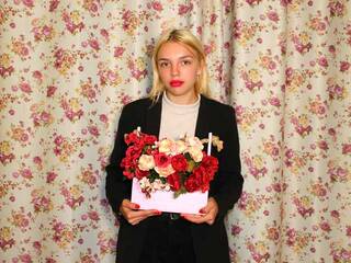 Erotiska video tērzēšana WindsOfChange