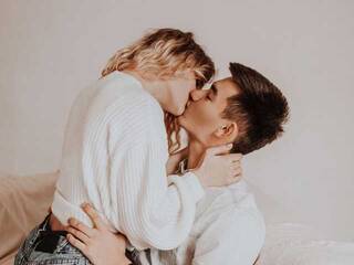 Erotiska video tērzēšana FlowerNBlade