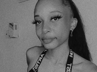 Erotiska video tērzēšana freakyzhowy