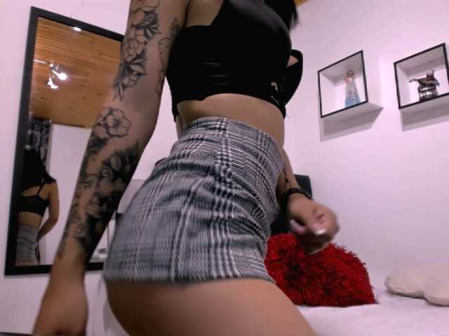 Fotogrāfijas freyaly Hello! I'm a bad girl (show cum in the goal) #young #skinny #new top off (65tk) spank x10 (25tk) Below pants (99)