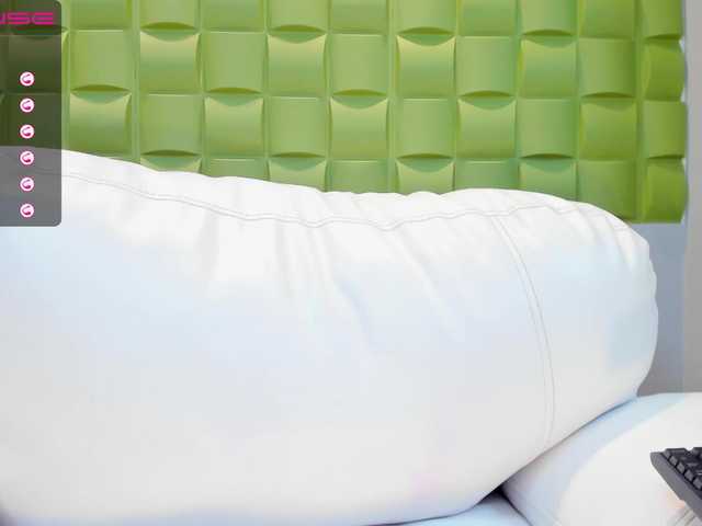 Apraides ekrānuzņēmumi GiaBrooks