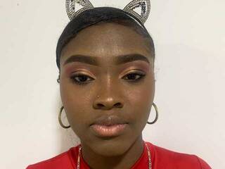 Erotiska video tērzēšana GirlQueen