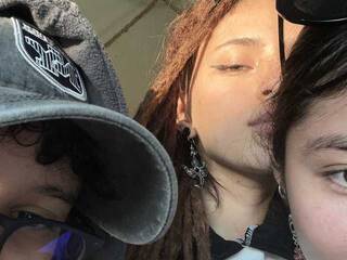 Erotiska video tērzēšana Girls-addicted-cum