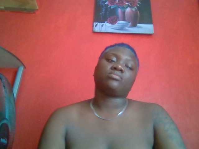 Apraides ekrānuzņēmumi boobie_lexi