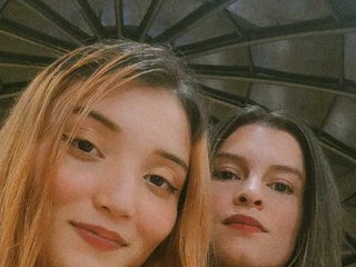 Erotiska video tērzēšana Glossier-cherry