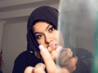 Erotiska video tērzēšana halimabashar