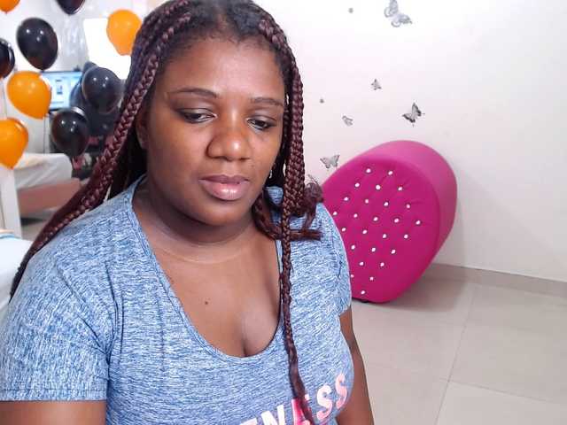 Apraides ekrānuzņēmumi HanaBoobs