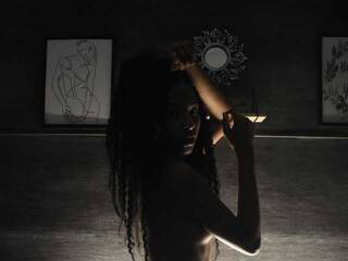 Erotiska video tērzēšana Hilary-9