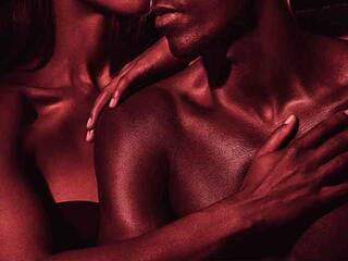 Erotiska video tērzēšana Holly-and-BBC