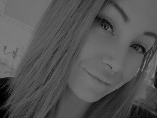 Erotiska video tērzēšana HolySweetiePoly