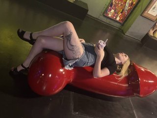 Erotiska video tērzēšana Honey-Carry