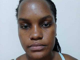 Erotiska video tērzēšana honycute