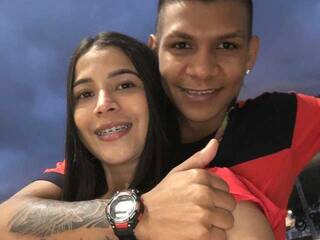 Erotiska video tērzēšana Hotcouple-25