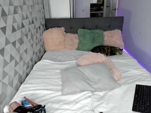 Apraides ekrānuzņēmumi HotSaraJordan