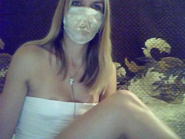 Apraides ekrānuzņēmumi Hot-stuff-4u