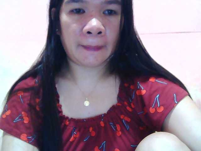 Fotogrāfijas HottBella69 hi everyone im bella from tacloban leyte i work here after typhoons my place need to provide foods in start build my house pls respect my room in hope all have hearts to help me thank you so much god bless:)