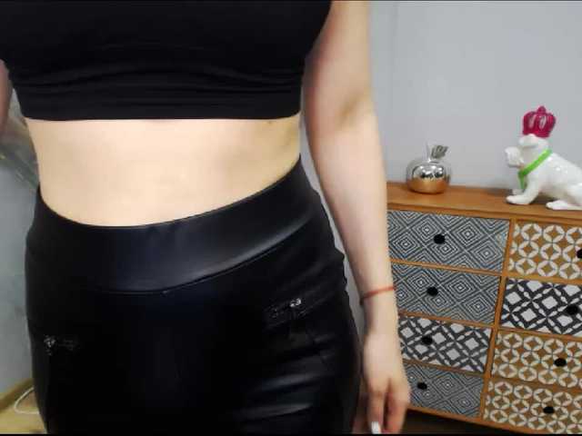 Apraides ekrānuzņēmumi hottieLAURA