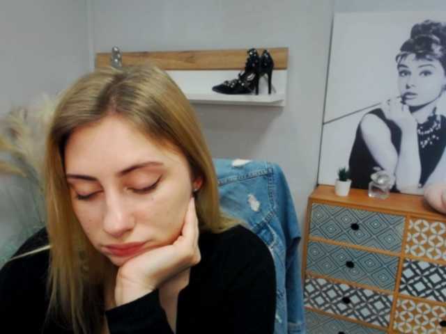 Apraides ekrānuzņēmumi hottieLAURA