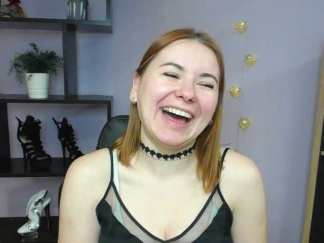 Apraides ekrānuzņēmumi hottiexLayla