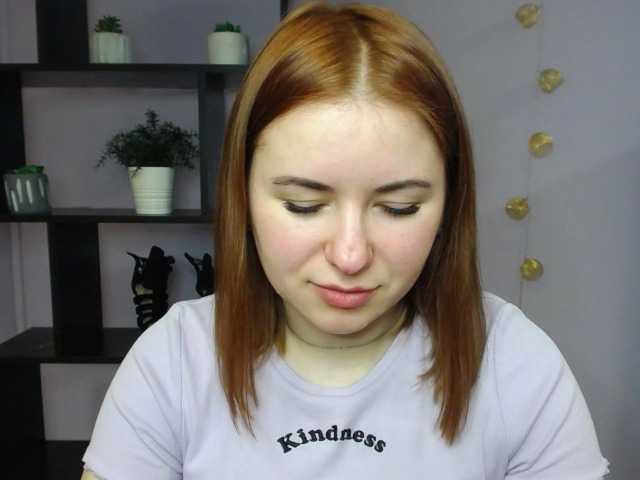 Apraides ekrānuzņēmumi hottiexLayla