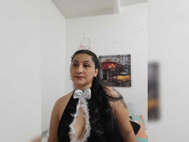 Fotogrāfijas HotxKarina Hello¡¡¡ latina#play naked for 100 tips#boob for 30# make happy day @total Wanna get me naked? Take me to Private chat and im all yours @sofar @remain Wanna get me naked? Take me to Private chat and im all yours @latina @squirt