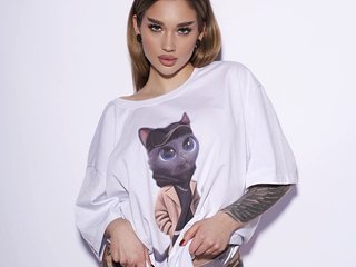 Erotiska video tērzēšana IamToxicRoxy