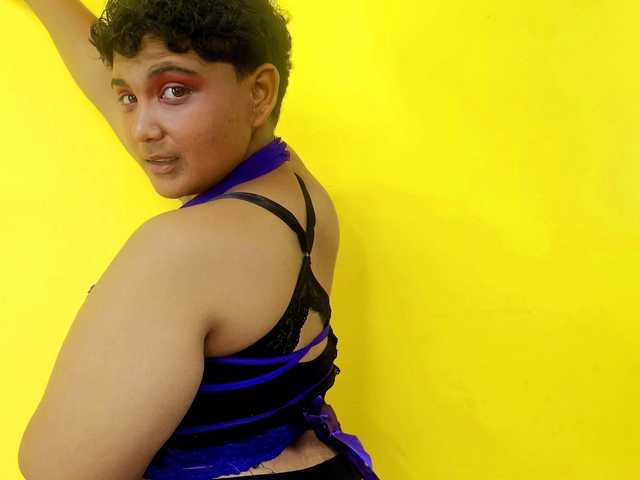 Profila foto IndianFoxyXXX