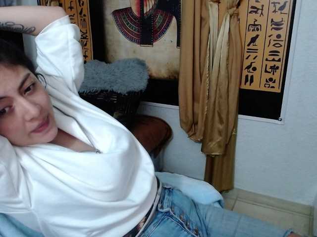 Fotogrāfijas ivonne-25 hey today is a great day my pvt is open`to have fun, follow me