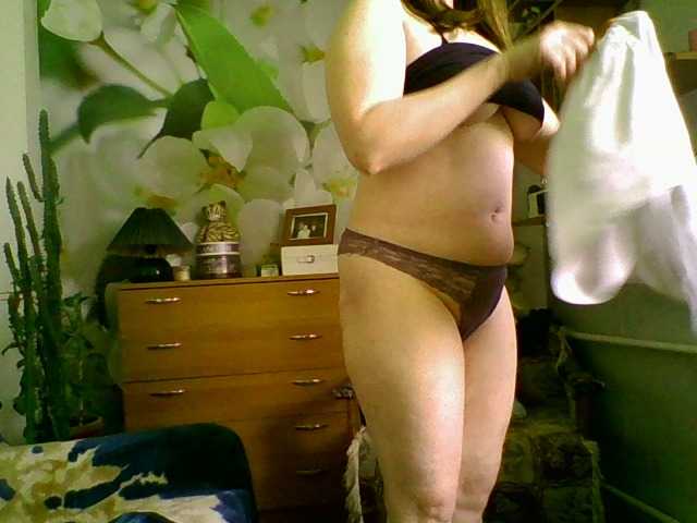 Fotogrāfijas jannina show chest 50 current, look at the camera for 20, mutual subscription 5 current