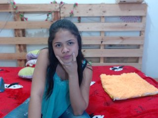 Fotogrāfijas jenifer-00 guys I'm new, come and support me ! naked goal and you show ass!