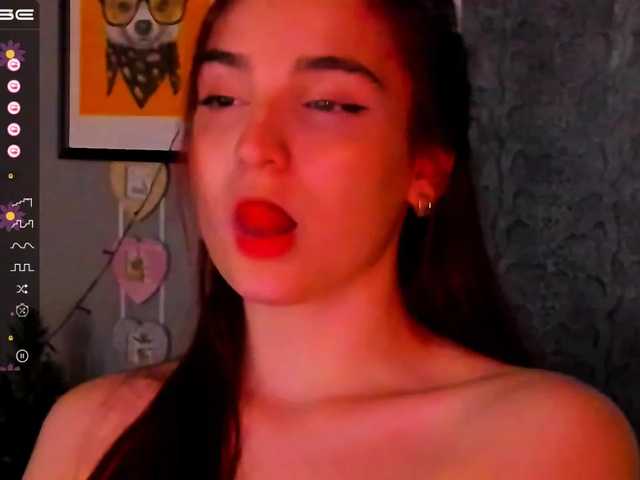 Apraides ekrānuzņēmumi JessicaMiles