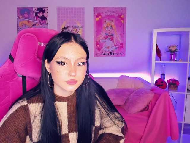 Apraides ekrānuzņēmumi JoaneMoris