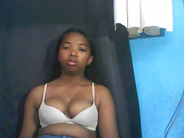 Apraides ekrānuzņēmumi JoAnnah