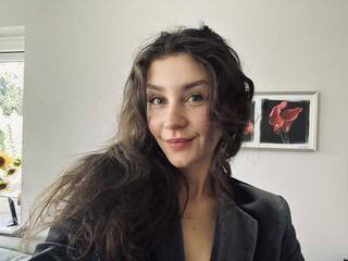 Erotiska video tērzēšana JolieKiss