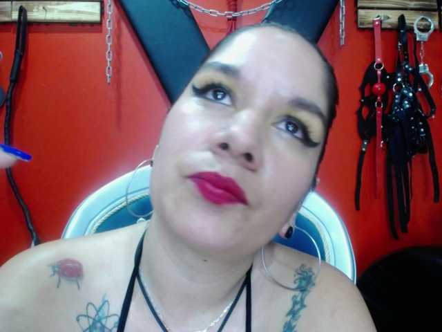 Fotogrāfijas Juanaa24 I Am Looking For Slaves Who Dominate, Do You Dare To Surpass Your Limits?