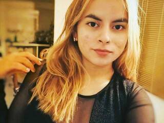 Erotiska video tērzēšana JuanaMiaSanti