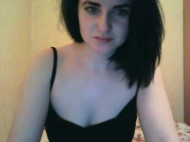 Apraides ekrānuzņēmumi JuneCalhoun