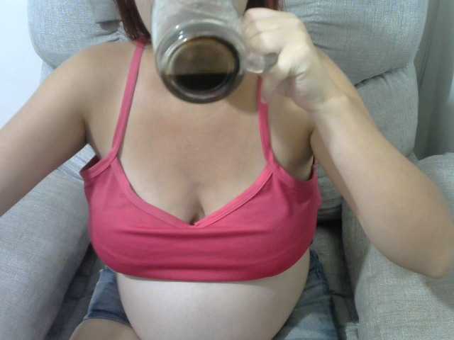 Fotogrāfijas Kamixsexx #squirt #milk #pregnant #analdeep #deeptrhoat #BDSM