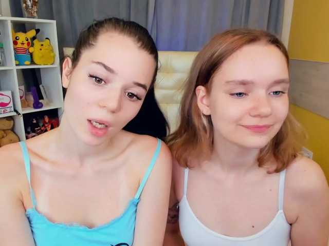 Fotogrāfijas KarenHeidi Hey guys❤️ Our name are Heidi and Kylie. Welcome in my room Full naked in Pvt❤️