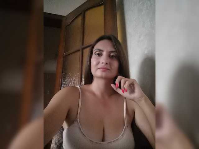 Fotogrāfijas Jagoda777 Hey guys!:) Goal- #Dance #hot #pvt #c2c #fetish #feet #roleplay Tip to add at friendlist and for requests!