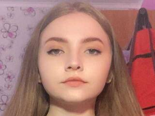 Erotiska video tērzēšana KatarinaLITTLE