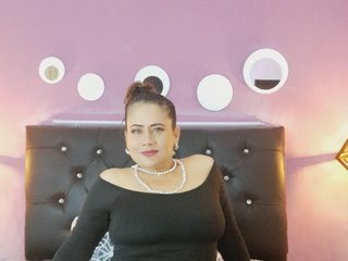 Erotiska video tērzēšana KathiaHunt