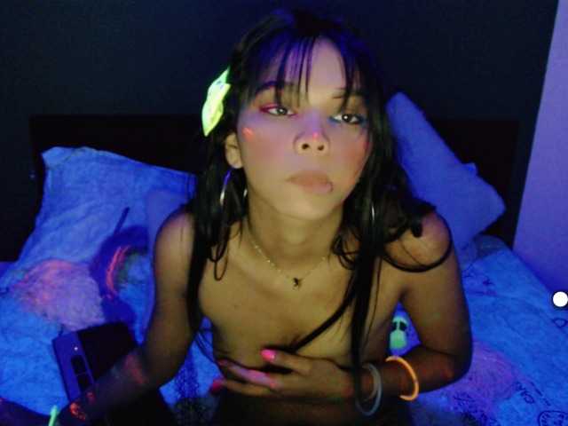 Fotogrāfijas Kathleen show neon #feet #ass #squirt #lush #anal #nailon #teenagers #+18 #bdsm #Anal Games#cum,#latina,#masturbation #oil, ,#Sex with dildo. #young #deep Throat #cam2cam #anal #submissive#costume#new #Game with dildo.
