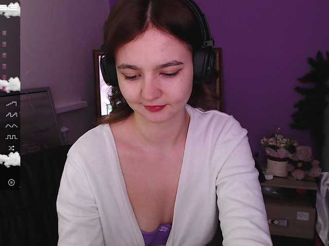 Fotogrāfijas Kattitoffy Wellcome! my name i***atty, I’m 19 , so I’m young and hot girl, tip me and make me moan and cum